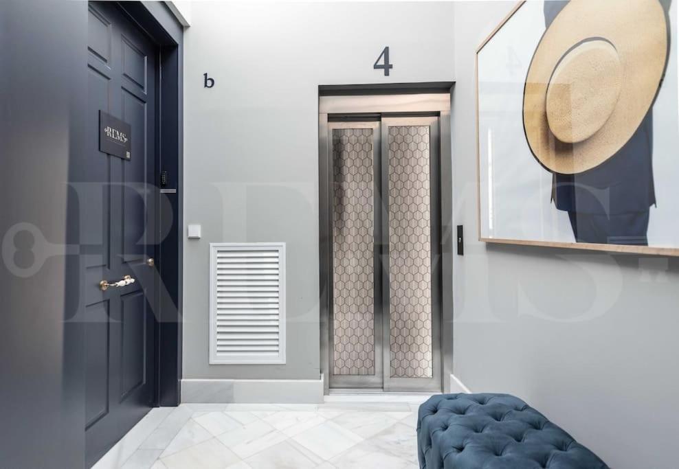 Penthouse Suite With Rooftop In The Heart Of Malaga By Rems Екстер'єр фото